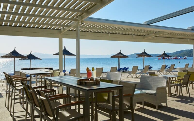DELFINIA HOTEL